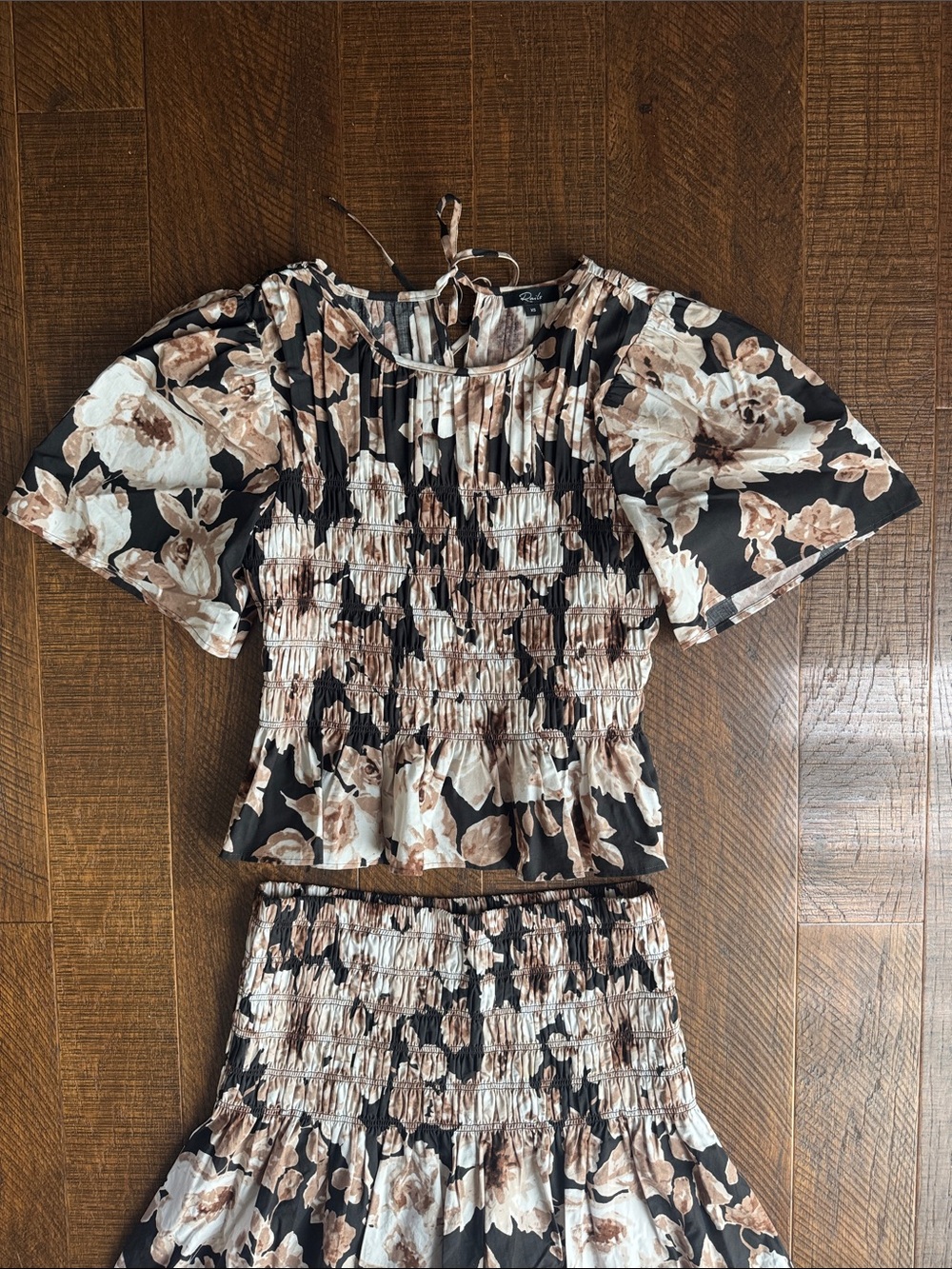 Rails Rosie Top and Skirt in Sepia Roses - Picture 6 of 13